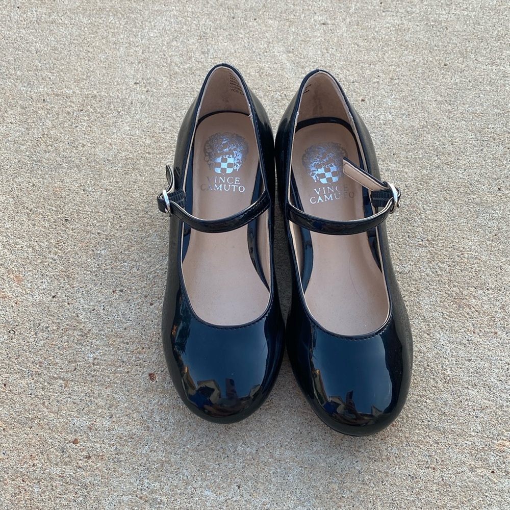 Vince Camuto toddler size 12 black shoes